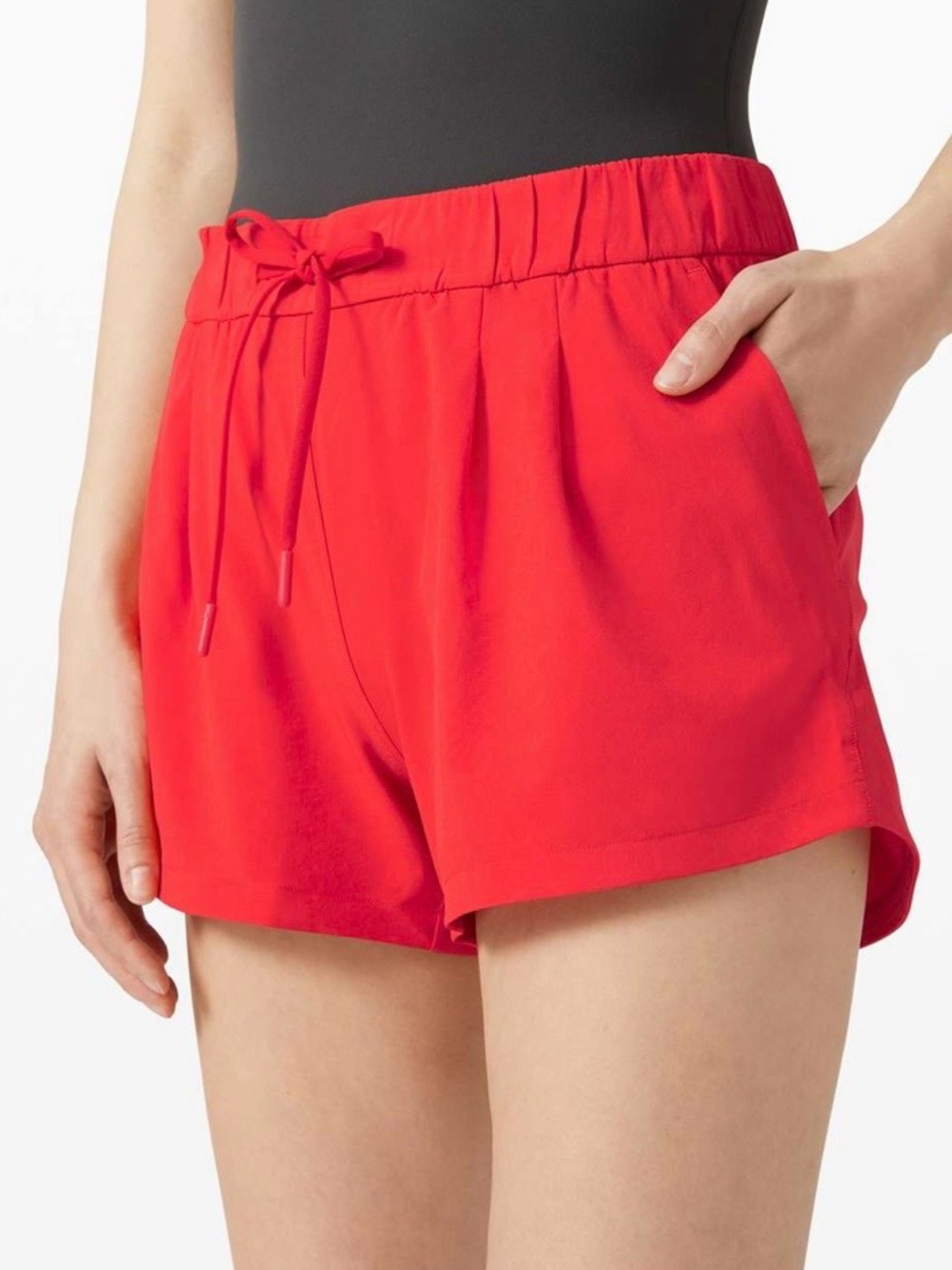 🍋 Lululemon Stroll at Sundown Shorts 3”